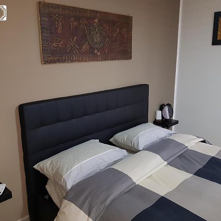 B&B Incentro 33 Home Салерно Экстерьер фото